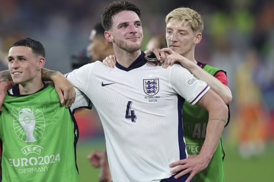 赖斯:索斯盖特是个好教练,英格兰球员支持他留任