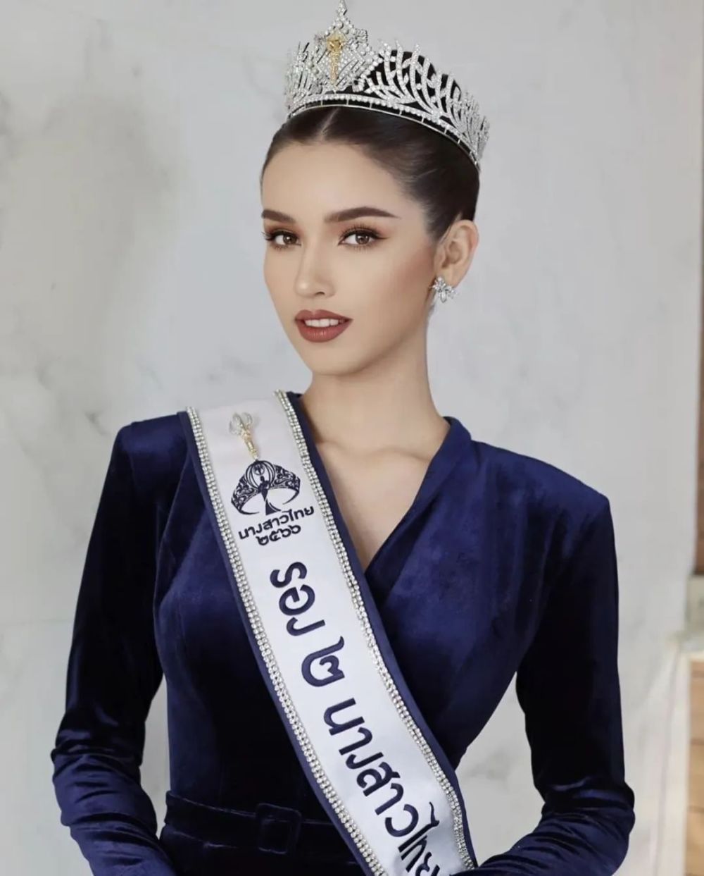 三国混血弯道超车,泰国小姐选美冠军诞生?_腾讯新闻