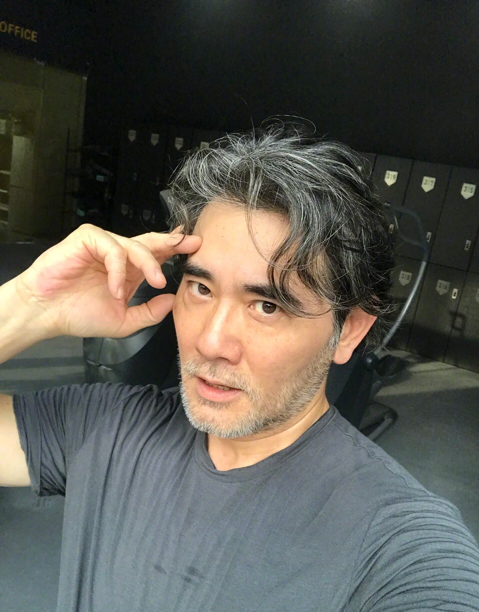 赵文瑄:周迅,陈红曾一见倾心,一生未婚未孕,如今生活怎样?_腾讯新闻