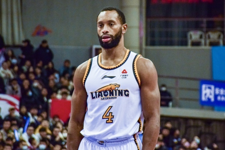 弗格再次爆发辽宁3比0,看看媒体人怎么说?