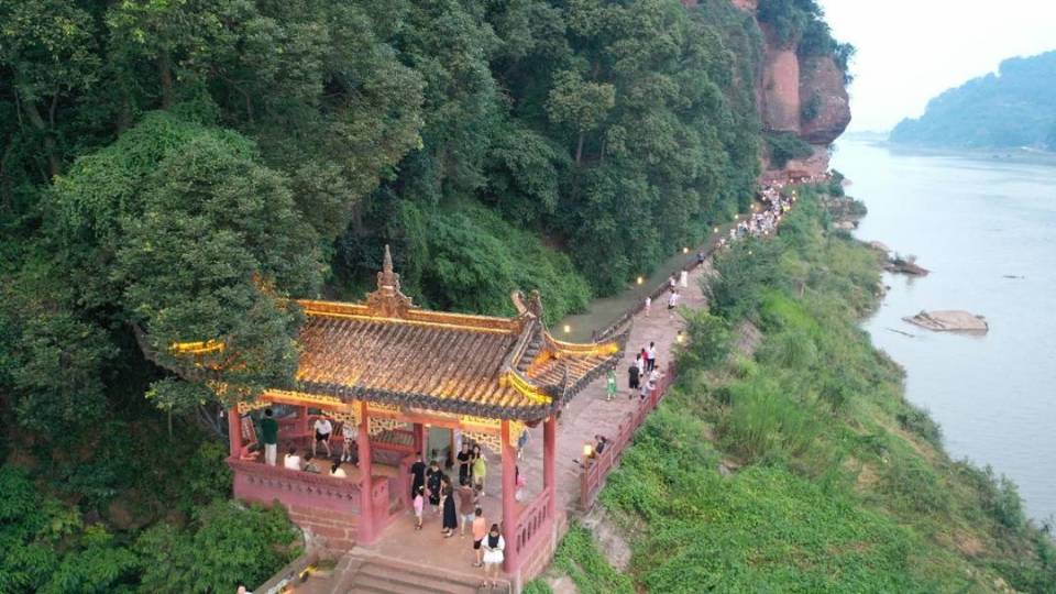 全域旅游看夹江 青衣水城舒展文旅大美画卷_腾讯新闻