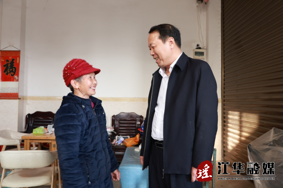 江华:段贵建走访结对联系户和困难群众