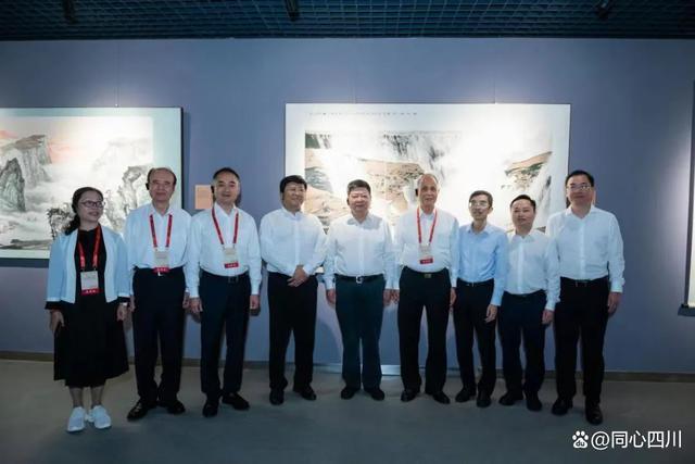 「宜宾」“盛世入画邀明月、两岸同书庆团圆”第35届海峡两岸书画展在宜宾开幕_腾讯新闻