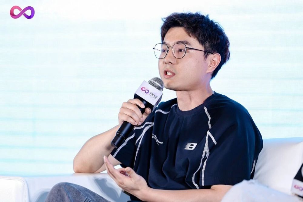 一个分镜跑1000张图：当技术免费，审美成了唯一的硬通货 · 原文图片 1