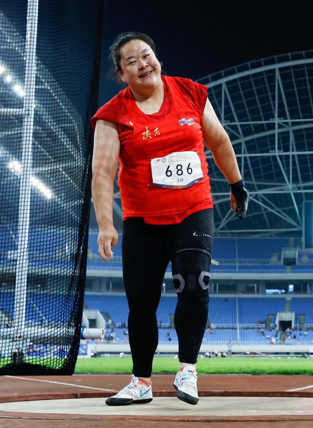 (体育)田径——全国冠军赛:女子链球赛况