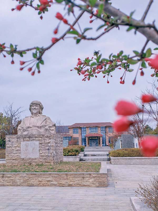 徐立新:海子,在光明的景色中_腾讯新闻