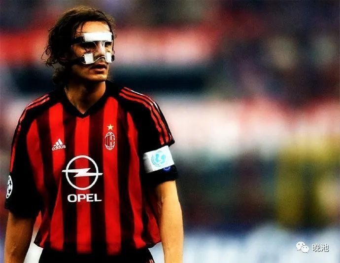 ac米兰队史今天:2003年因扎吉欧冠绝杀阿贾克斯,面具侠