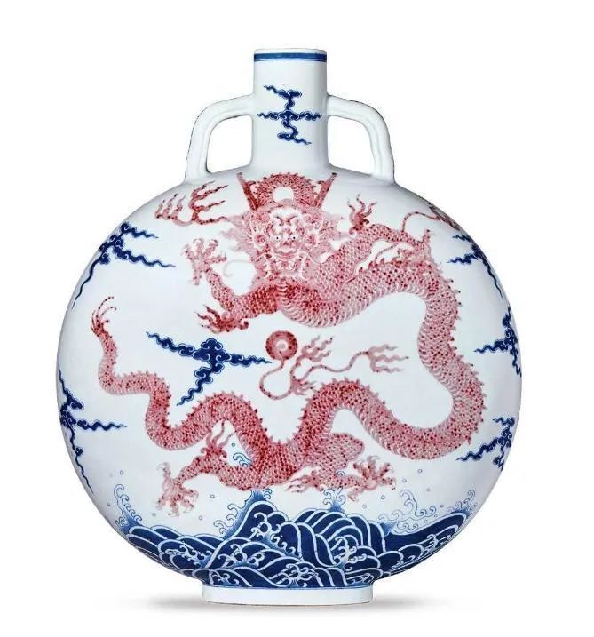 北京保利拍卖丨以器载道：清乾隆粉青釉青花八吉祥纹螭耳抱月瓶