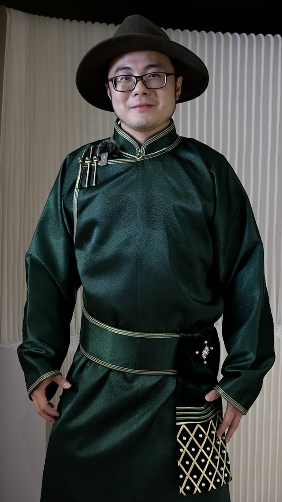 "十四冬"vlog|传统遇见时尚 内蒙古民族服饰也可以很"潮"!