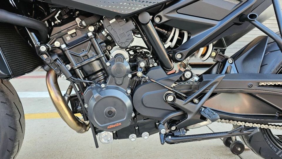 5.98万元！史上最便宜的KTM 790 Duke上市，外观配置电控全面升级_腾讯新闻