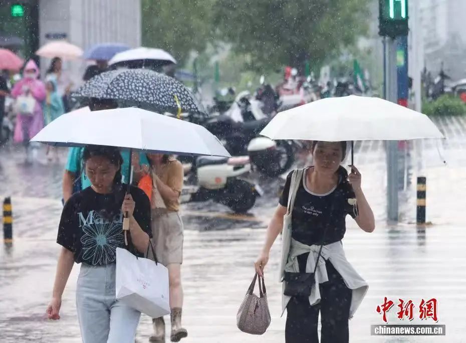 今年夏天，北方的雨为何这么多？_腾讯新闻