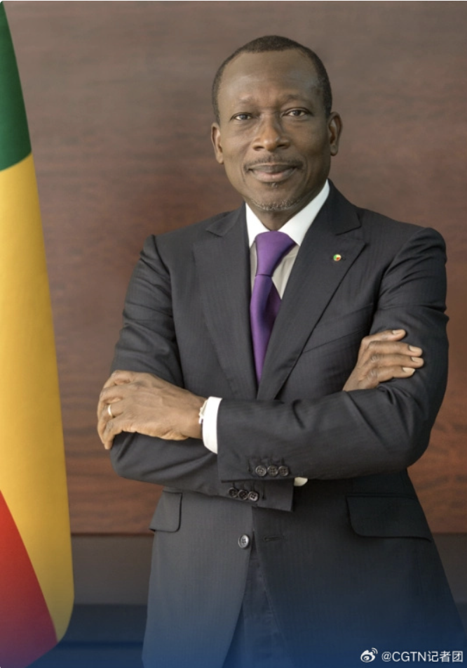 贝宁总统塔隆抵达北京将对中国进行为期4天的国事访问