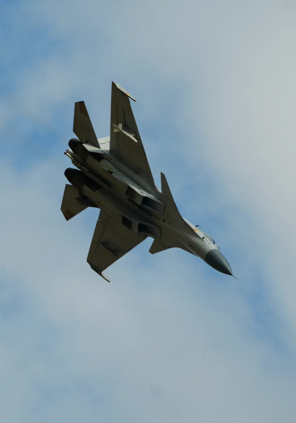 歼-15舰载战斗机的高清大图来了_腾讯新闻