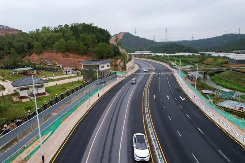 连接深惠深圳国际低碳城吉桥路正式通车