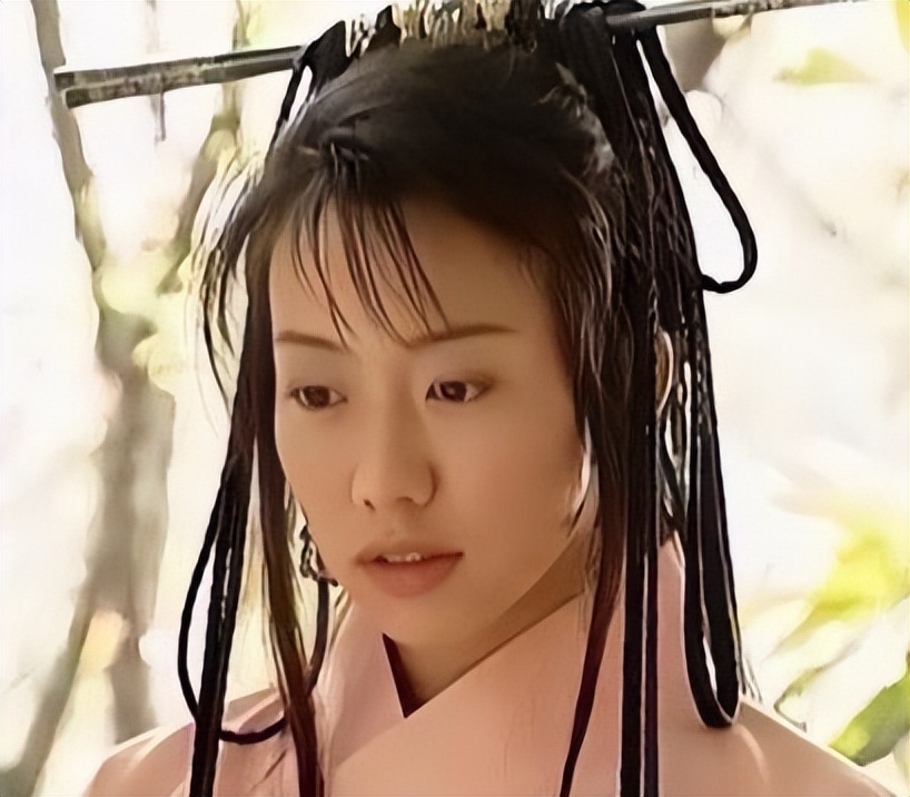 明明是神颜却硬演"平平无奇",阿娇输给朱茵,吴辰君赢了蒋勤勤