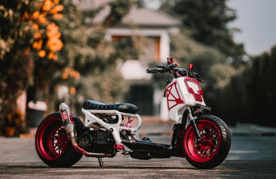 低趴"大眼蛙",颢晨hs150复古踏板:座高仅580mm,售价13980元