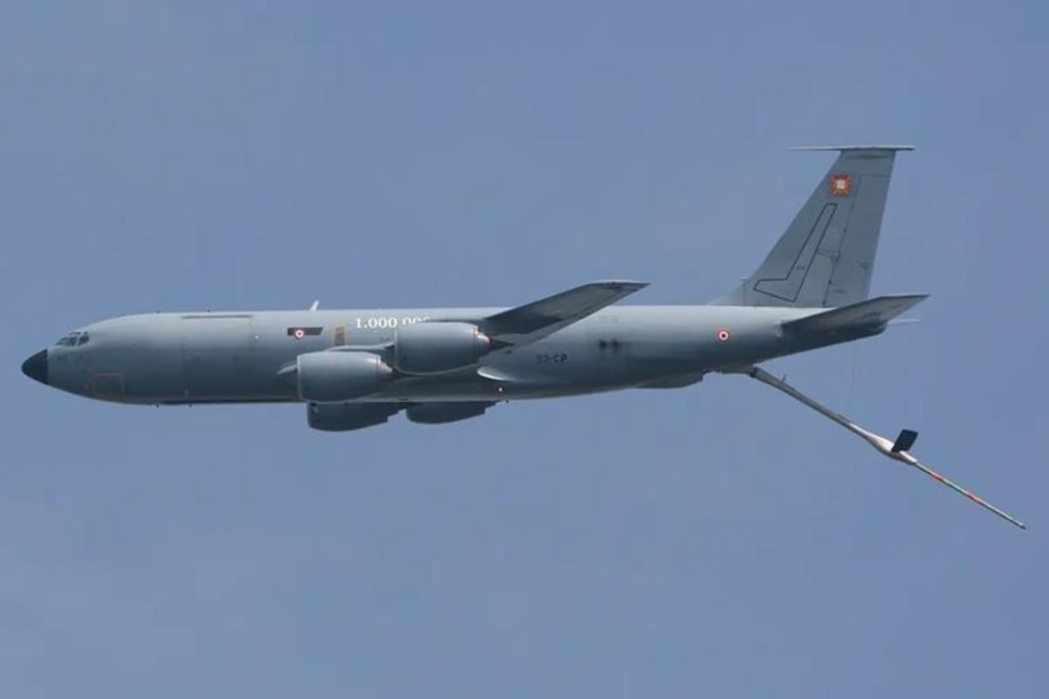 KC-135图片