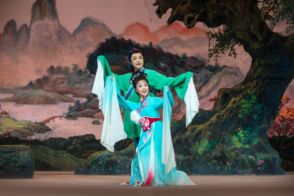 黄梅戏三朵"梅花"齐聚申城福地