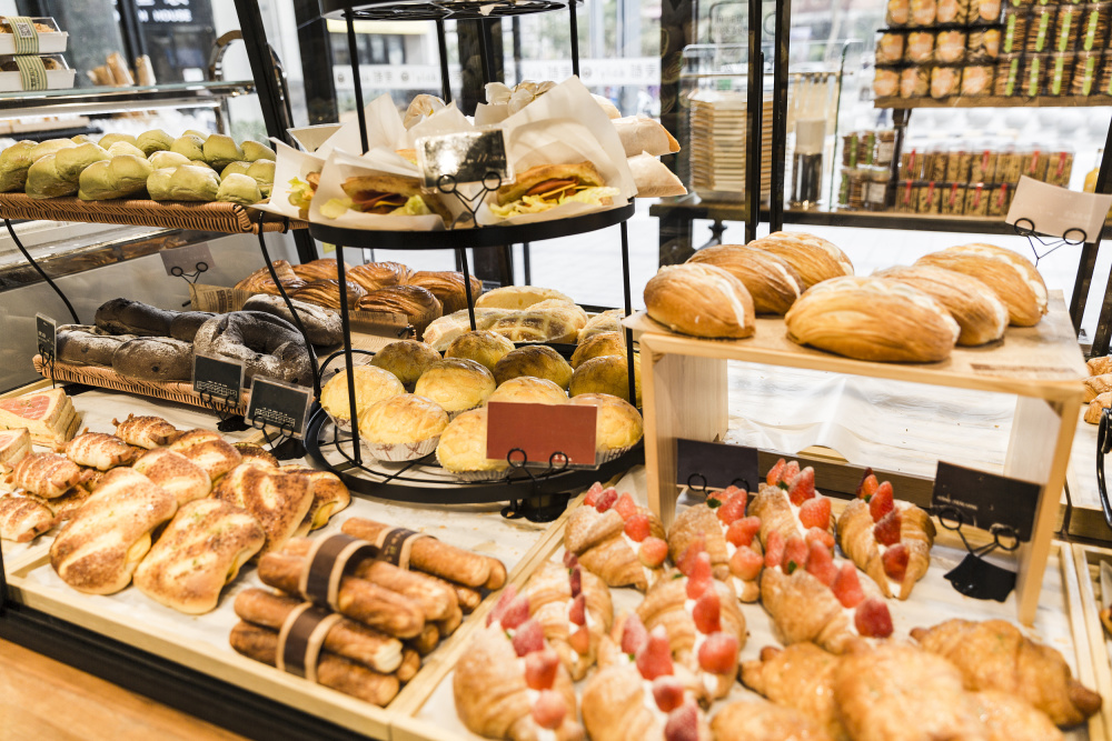 《新中式烘焙品牌持续增长策略研究报告》发布:品牌如何穿越周期