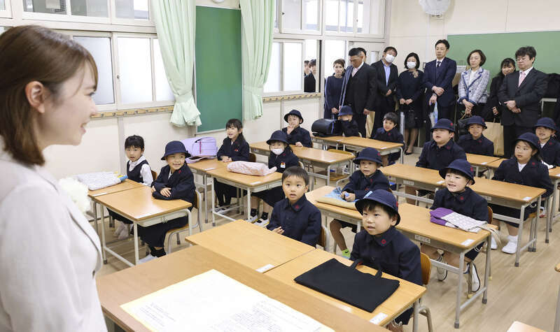 日本学校渐渐消失