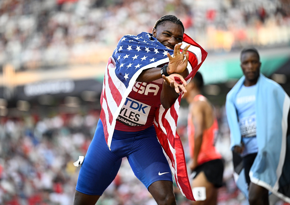 (田径世锦赛)美国选手夺得男子100米冠军