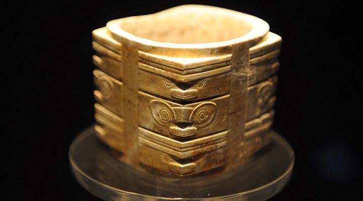 19座水玉琮亮相亚运会开幕式你知道玉琮的来历吗