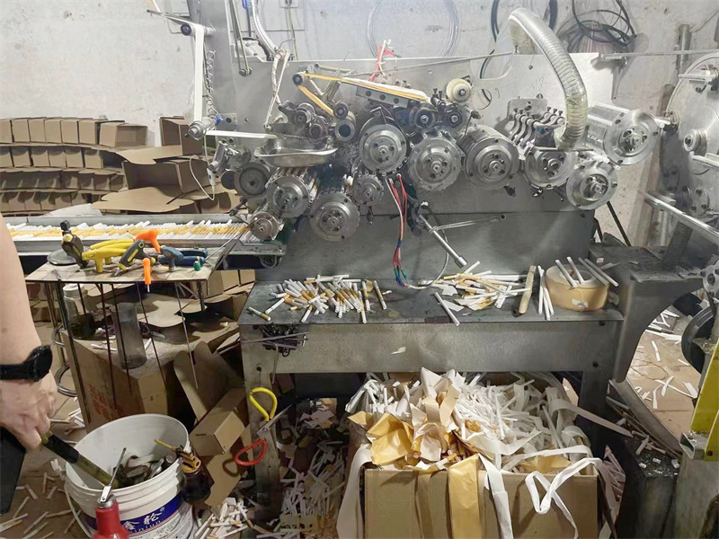 制烟设备面对大量铁证,宋某等人心理防线很快崩溃,交代了分布全国26