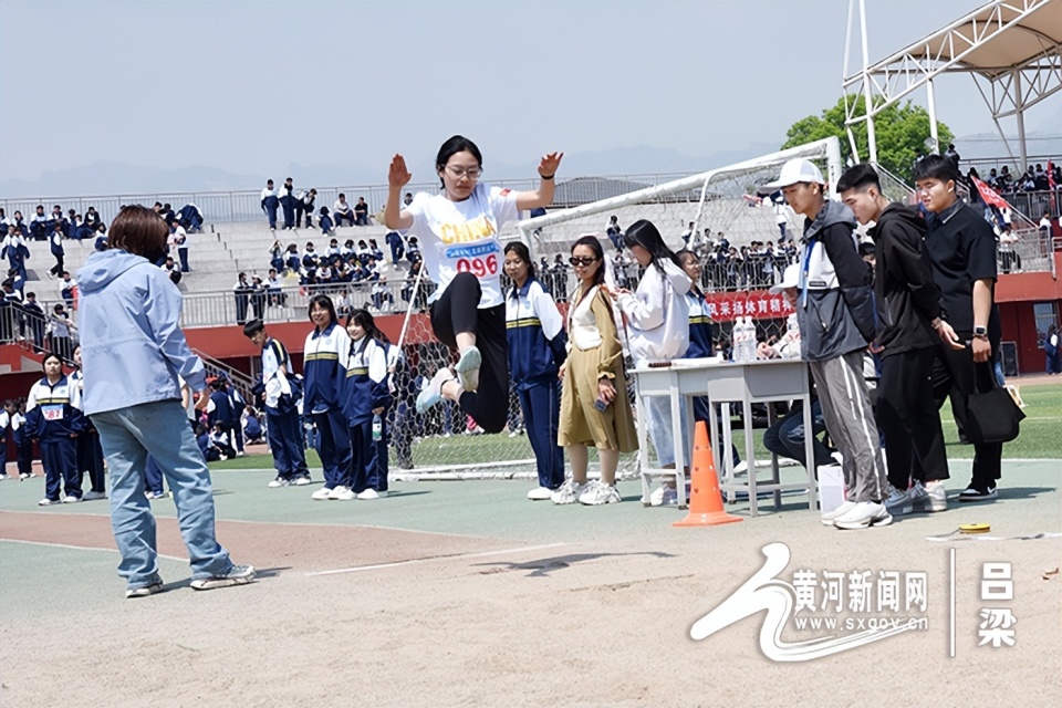 山西徐特立高级职业中学举行2026年春季田径运动会_腾讯新闻