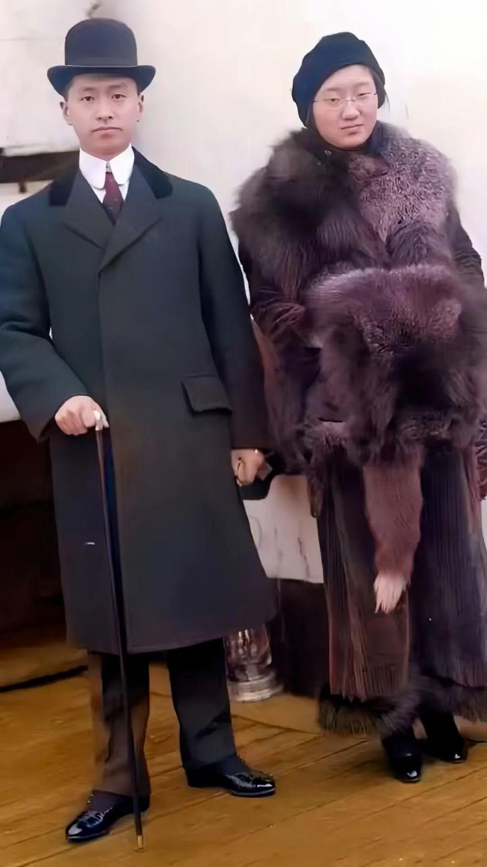 民国外交官顾维钧和第二任妻子唐宝玥的一张合影