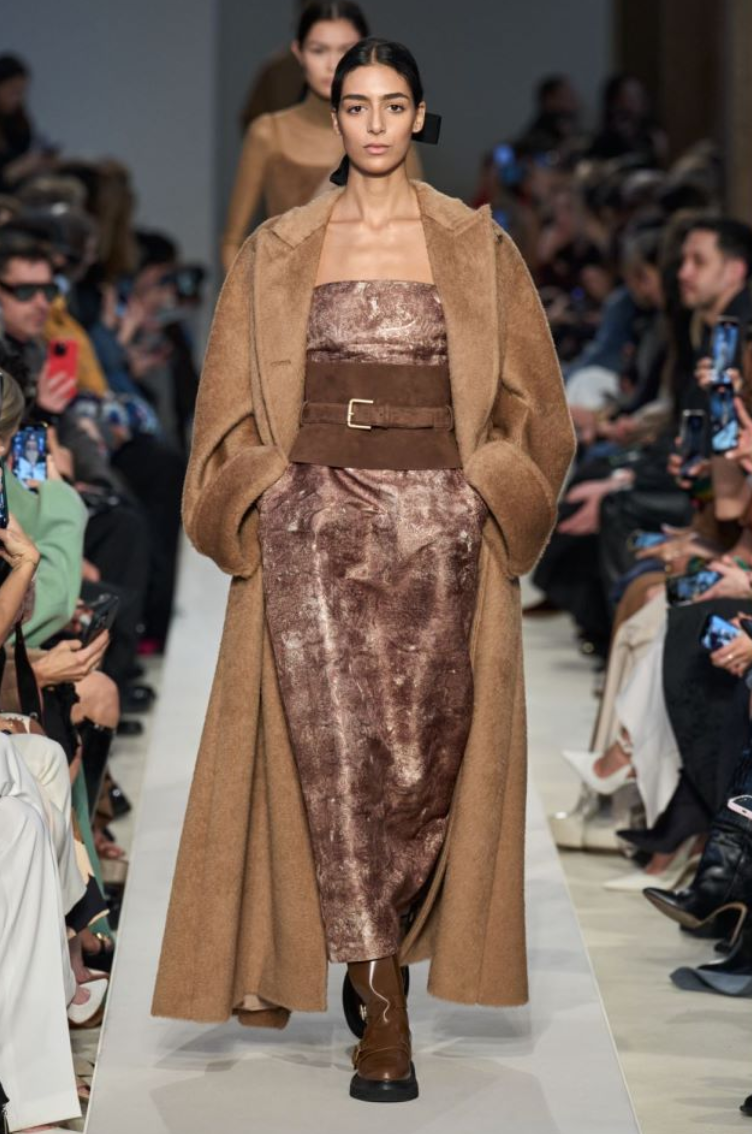 max mara 2023秋冬系列_腾讯新闻