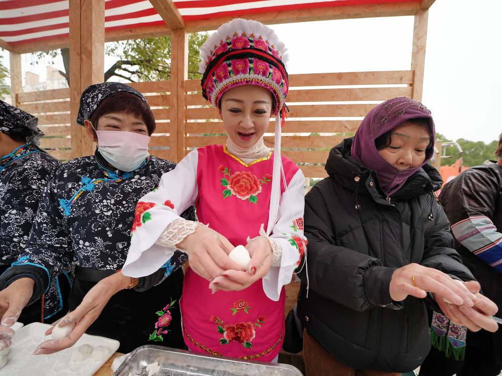 金龙飞舞,汤圆香甜,在龙狮之乡三林过一个热闹的元宵节_腾讯新闻