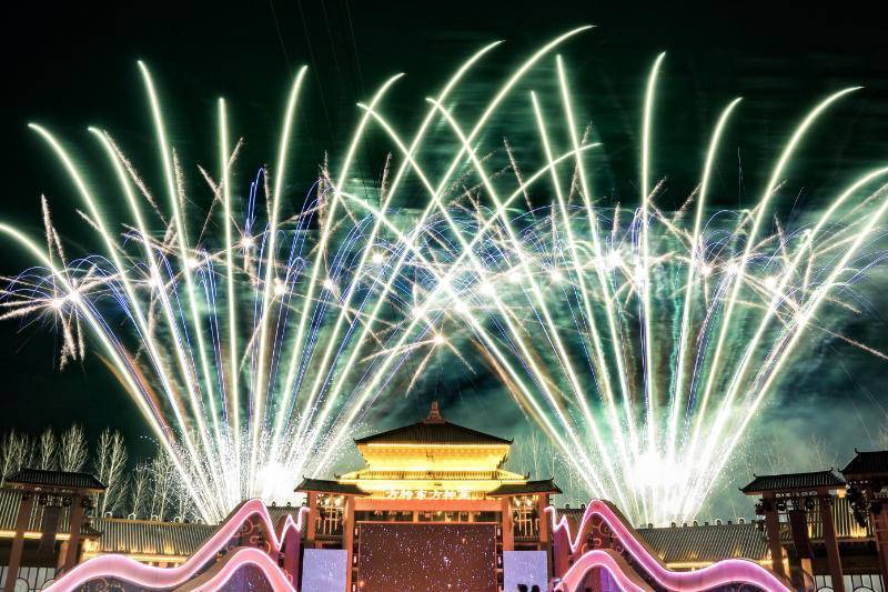 芜湖方特:"暑期狂欢季"接档"端午潮玩夜"