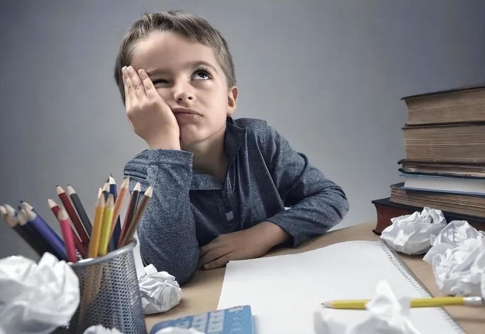 转学只是治标不治本的方法.对于多动症的孩子,家长应该更加重视