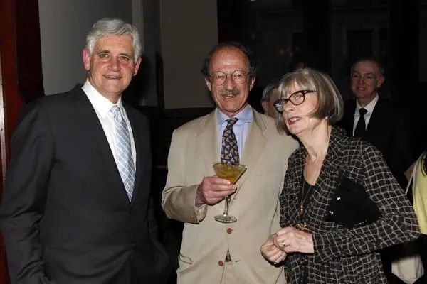 kan合作)和糖皮质激素作用(与gordon tomkins和基思·山本keith