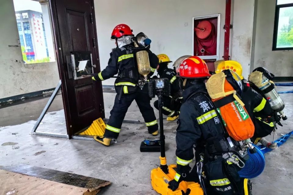 杭州支队圆满完成全市第一期乡镇(街道)专职消防队指挥员灭火救援能力