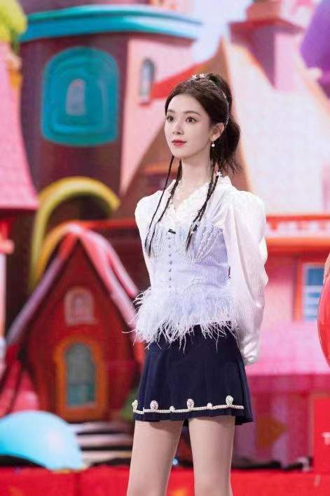 《你好,星期六》儿童节限定,张远苏醒童年照变了又没变