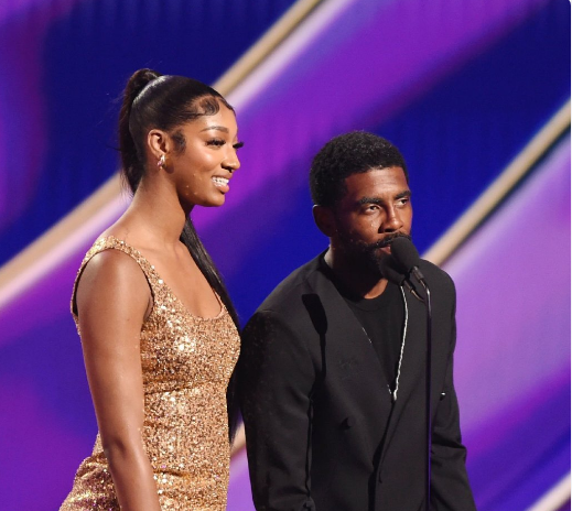 欧文携妻子玛琳-威尔克森盛装出席,一起在2023年espy运动颁奖盛典走