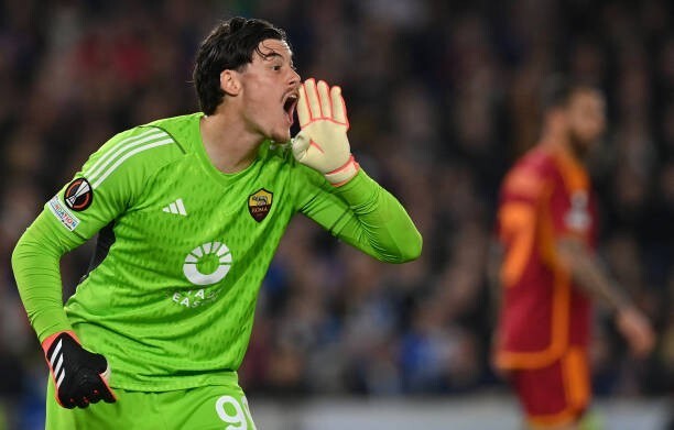 英媒替奥尔特加曼城可能签下罗马门将斯维拉尔