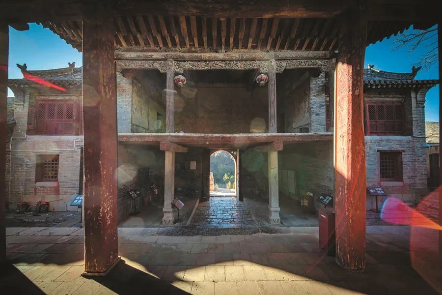 九天圣母庙的恢宏与热烈