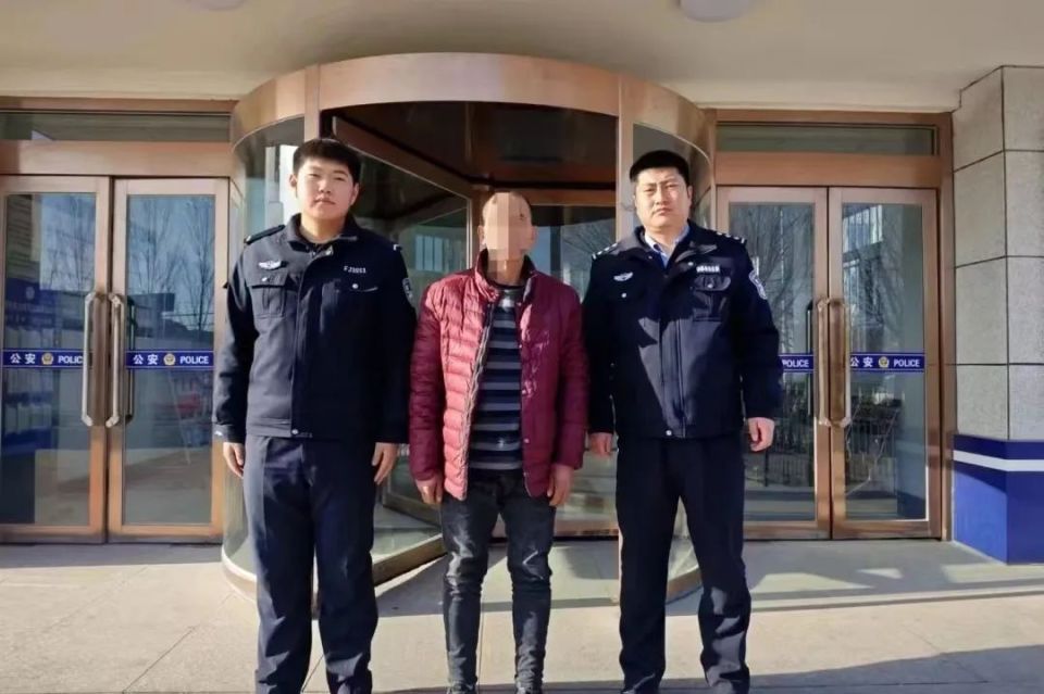 朝阳警方大行动,共抓获1274人!_腾讯新闻