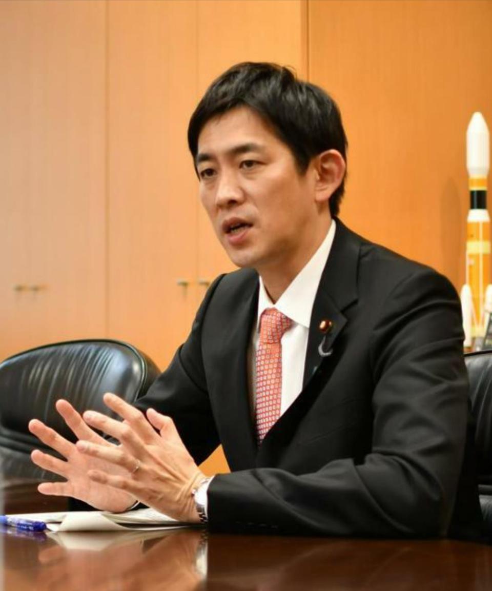 日本首相候选人图片