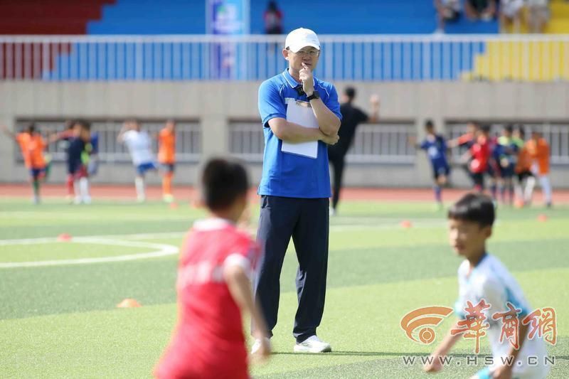 孙继海点燃少年足球梦 “海选未来”西安站圆满落幕