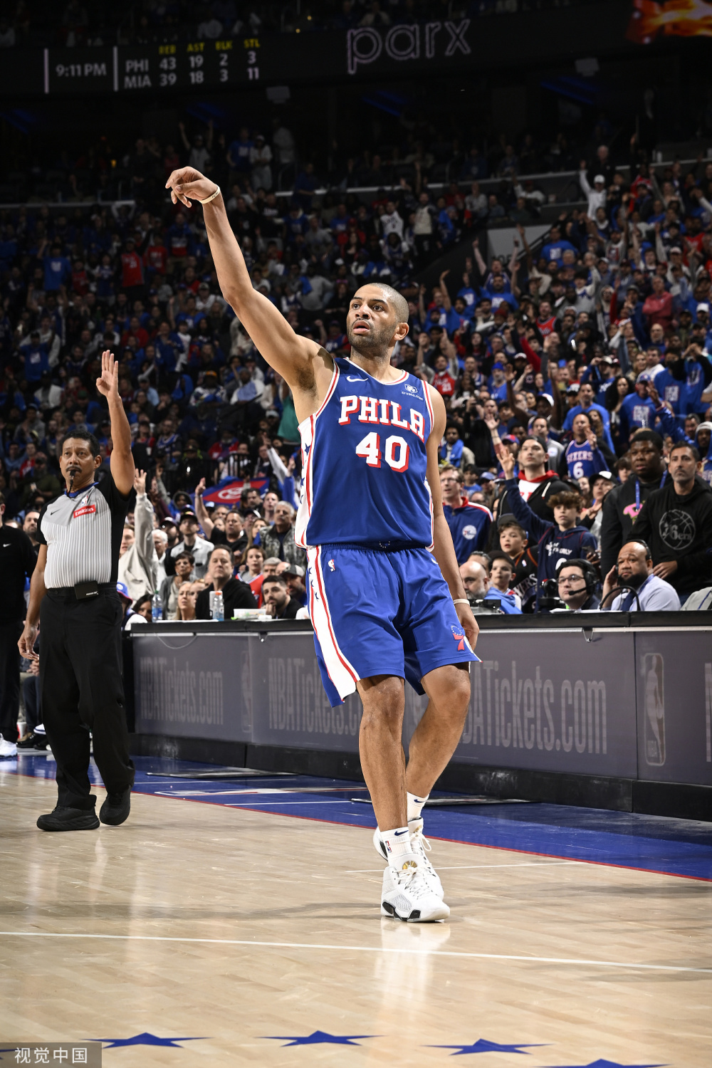 76人晋级头号奇兵35岁巴图姆206三分创纪录还送关键盖帽