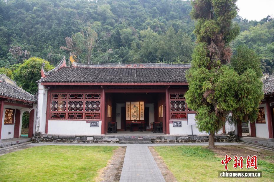 探访中国现存规模最大土司建筑群“壮乡故宫”_腾讯新闻