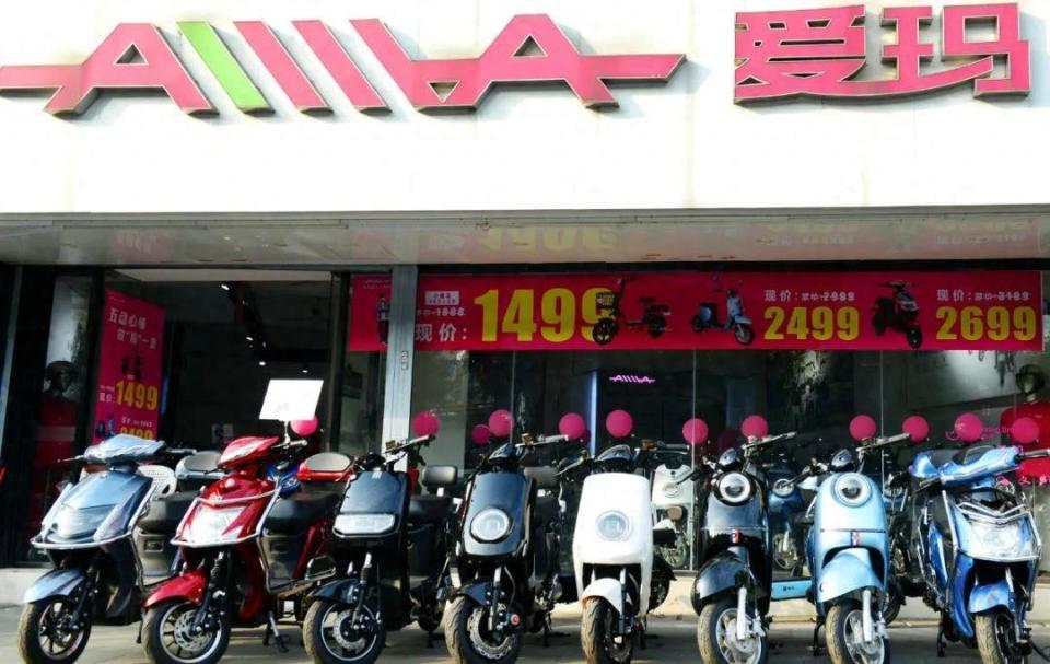 240亿商丘老板,接盘破产车企_腾讯新闻