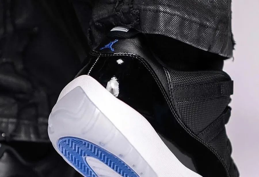 大灌篮 aj11 low 你会冲么?_腾讯新闻