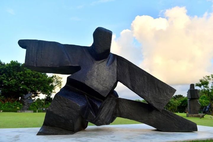 85岁台湾知名雕塑家朱铭逝世,张国荣生前最爱他的作品_腾讯新闻