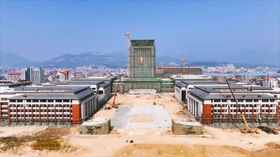 党委（党组）书记”系列访谈】罗东镇：推进新型城镇化和乡村振兴 着力打造“文教卫强镇、宜居小城市” 全力建设南安北部新城_腾讯新闻