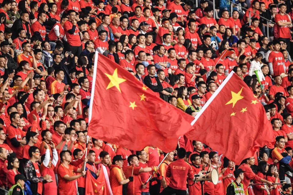 粤媒:国足客战泰国会有超过2000名华人一起为国足加油助威