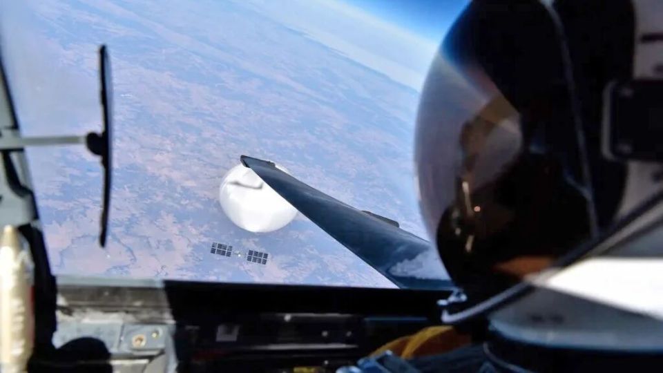 ���۰�������ͣ�U-2����������
